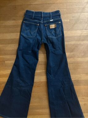 Wrangler Women’s Deep Indigo Boot Cut Jeans